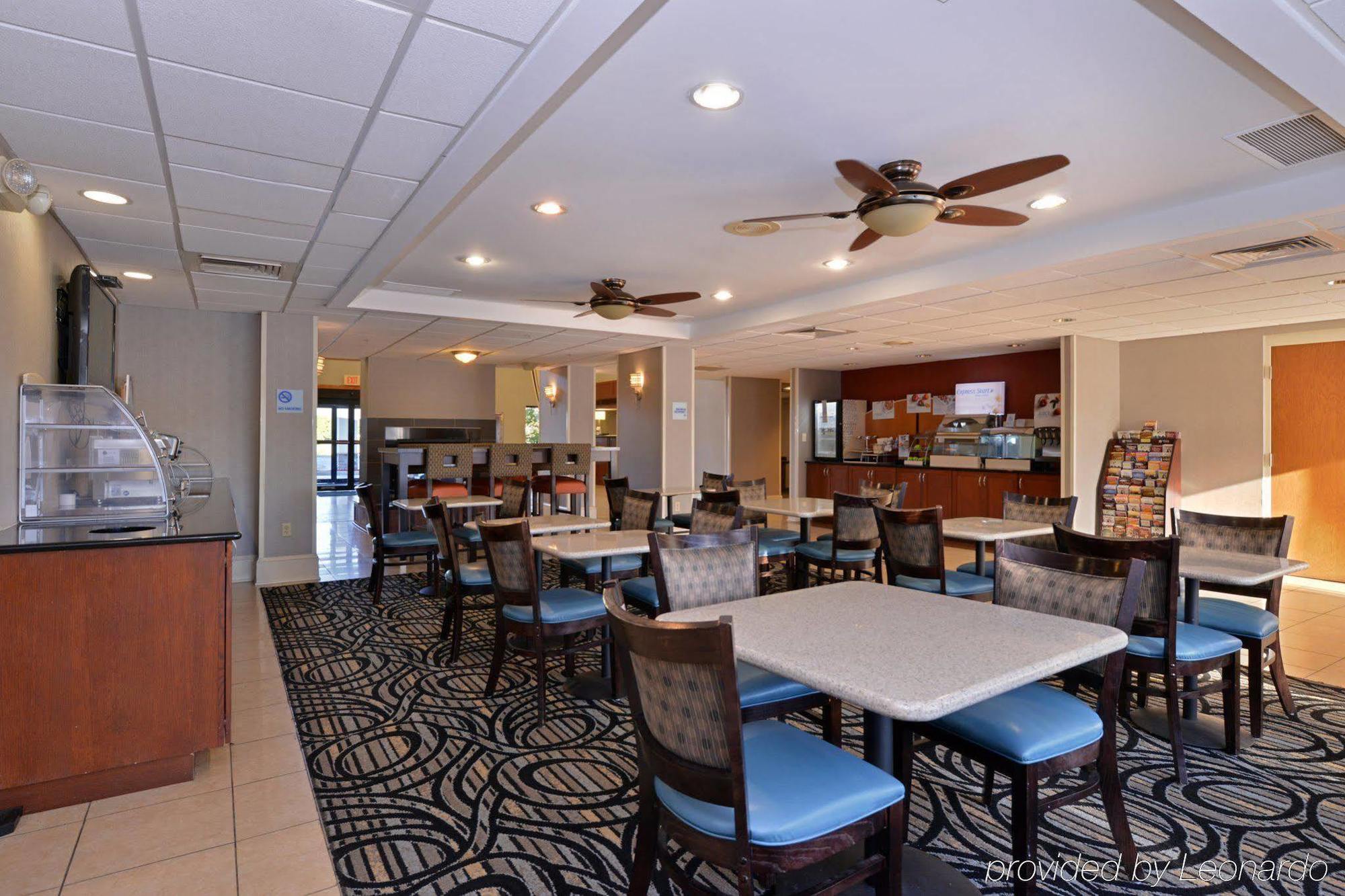 Holiday Inn Express Seaford-Route 13 Zewnętrze zdjęcie